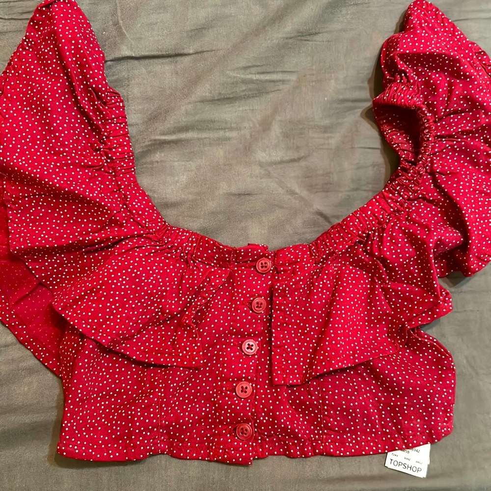 Cute summer cropped top by top shop